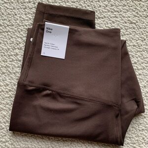 NWT Nike One cocoa brown leggings